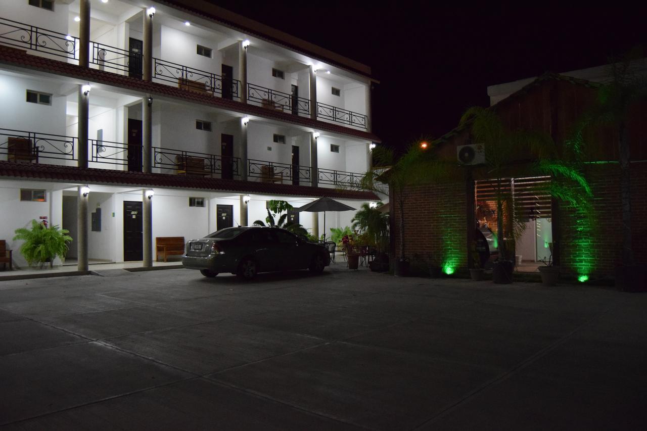 Hotel Real Primaveras Escarcega Luaran gambar